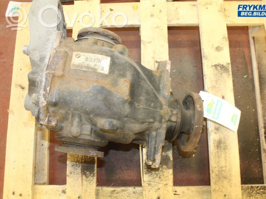 Rear differential   33107591074