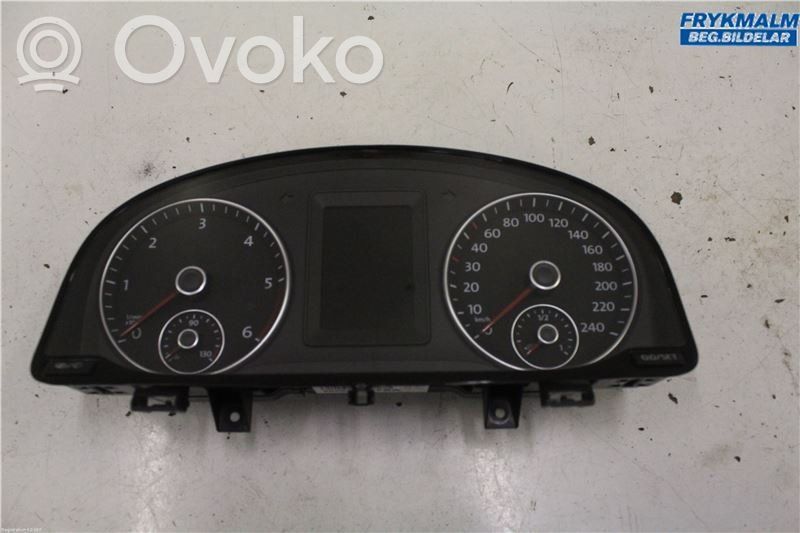 Volkswagen Caddy Speedometer (instrument cluster) 