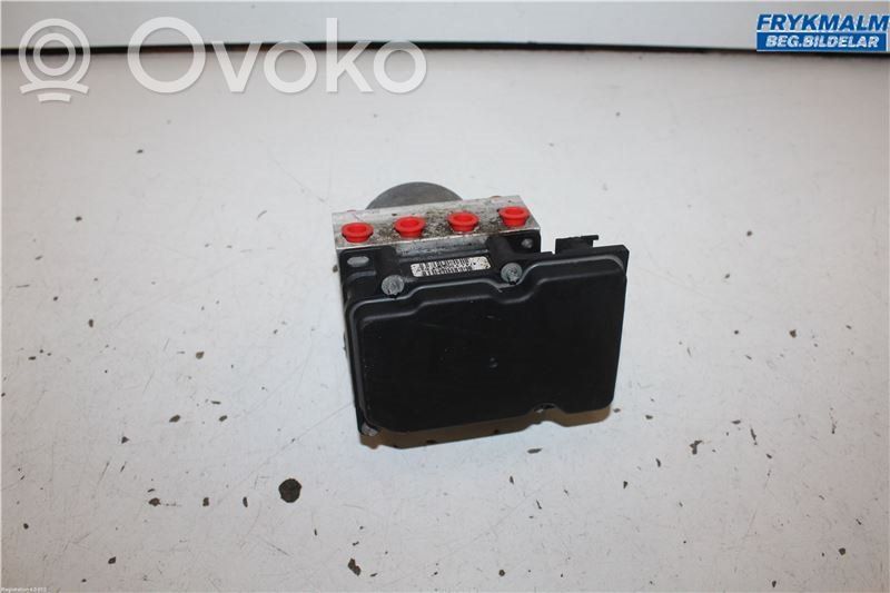 Nissan Primera Bomba de ABS 