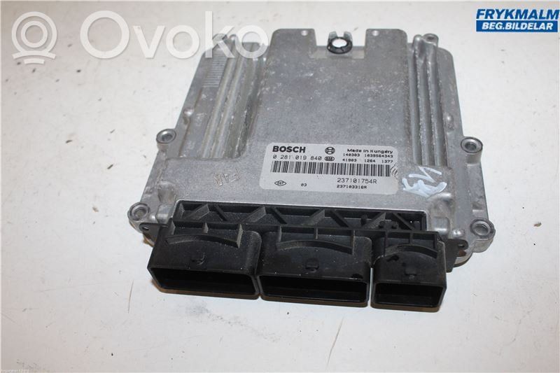 Renault Trafic II (X83) Injection control unit/module 