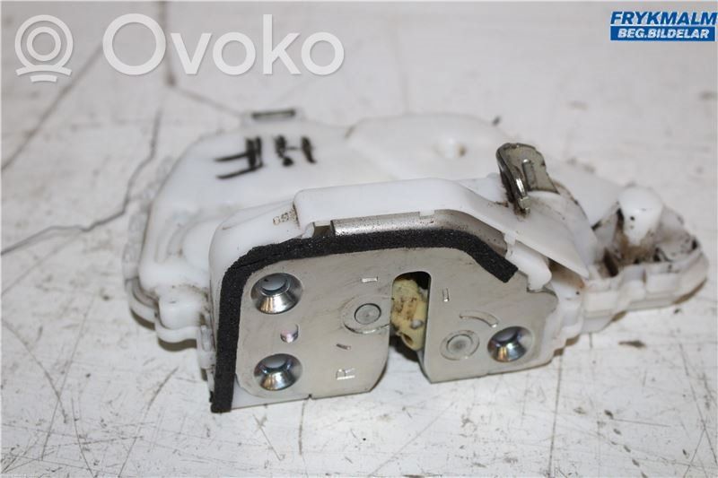 Honda Civic Priekšpusē slēdzene 