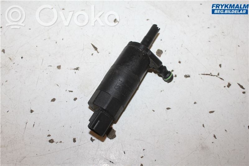 Volvo V50 Headlight washer pump 