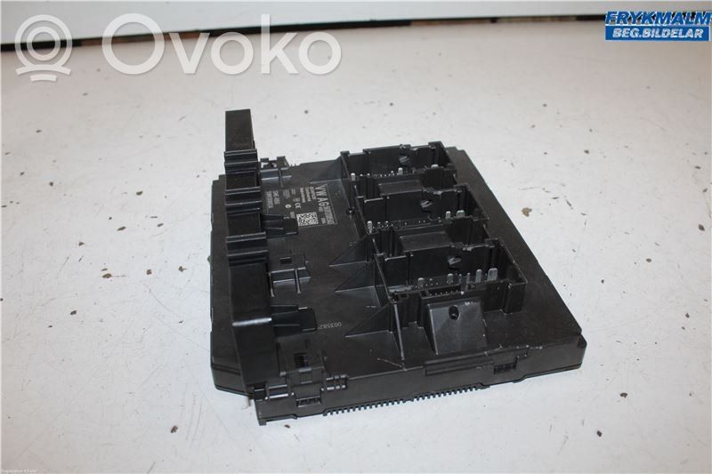 Volkswagen Caddy Module confort 