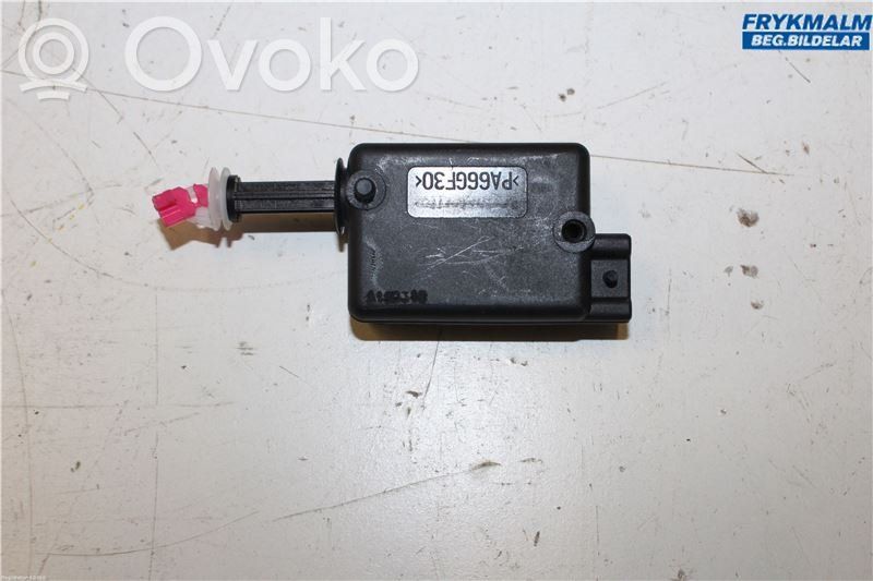 Loading door lock   905548054R