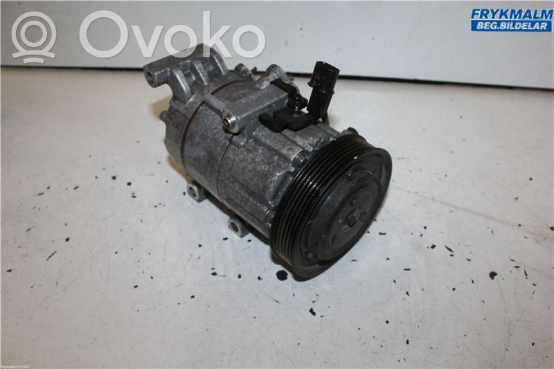 Ilmastointilaitteen kompressorin pumppu (A/C)   97701A6500