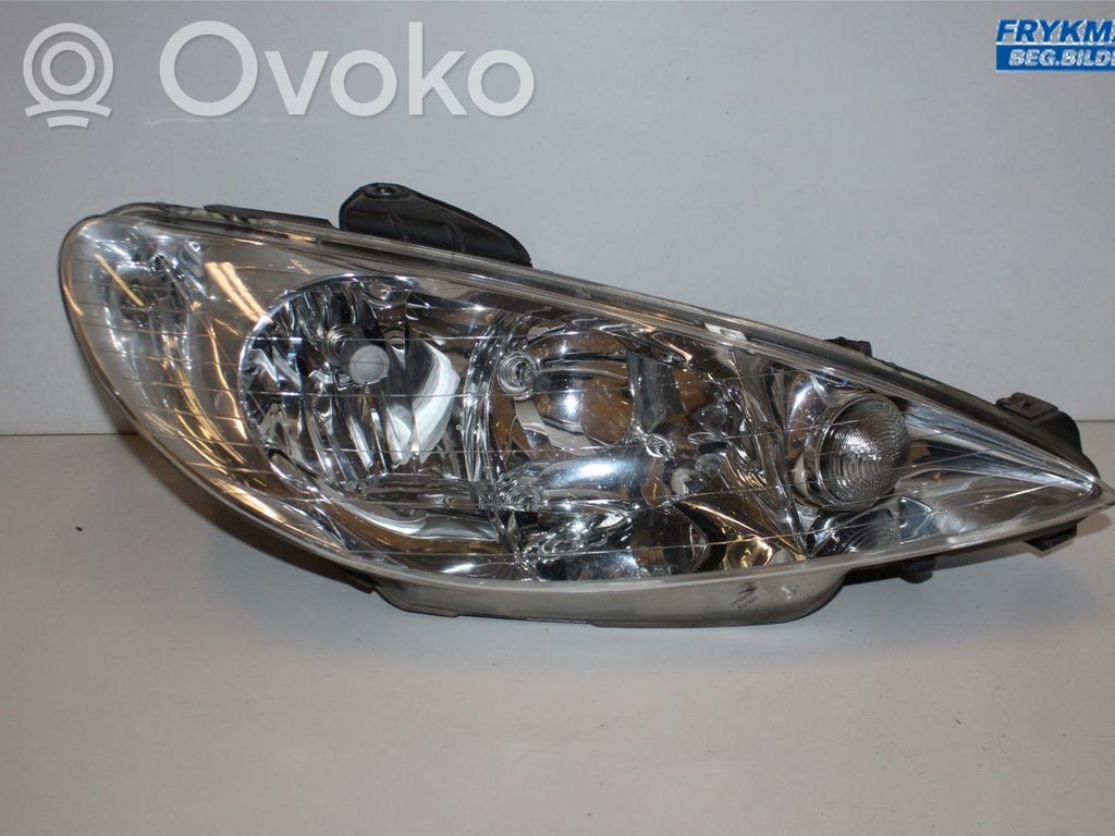 Peugeot 206 Lampa przednia 