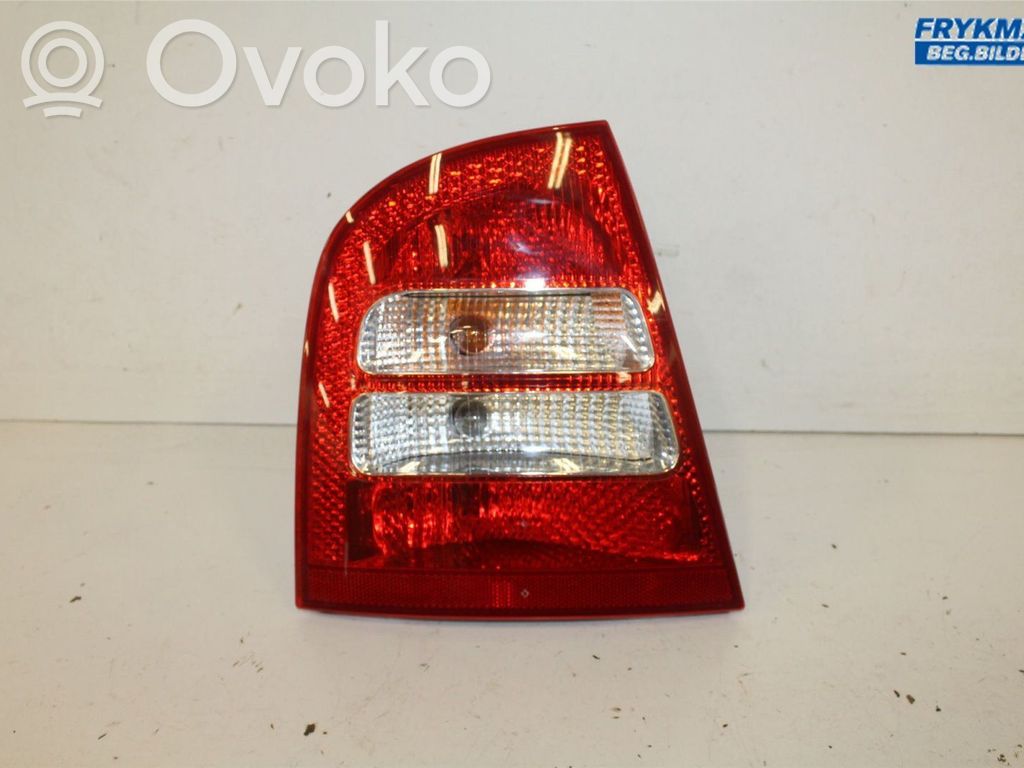 Skoda Octavia Mk1 (1U) Lampa tylna 