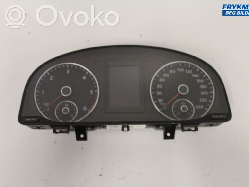 Volkswagen Caddy Speedometer (instrument cluster) 