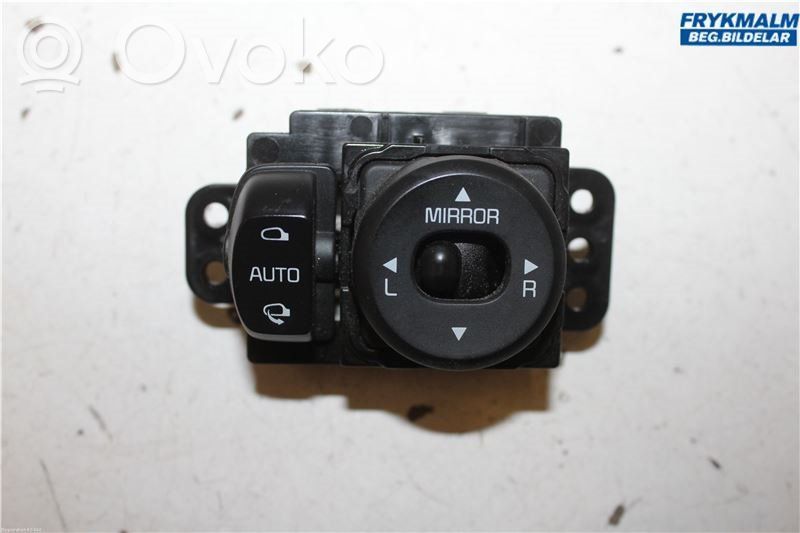 KIA Ceed Wing mirror switch 