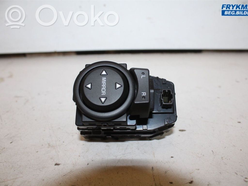 KIA Rio Wing mirror switch 
