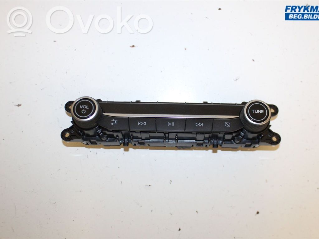 Ford Focus Radio/CD/DVD/GPS head unit 