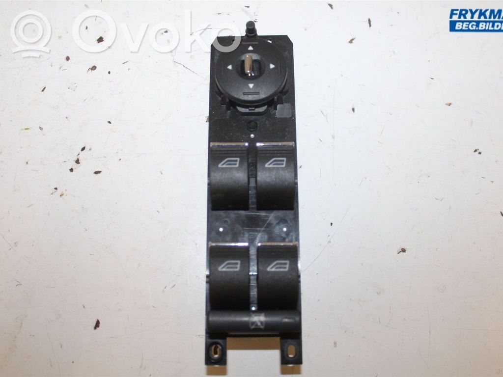 Ford Focus Electric window control switch 