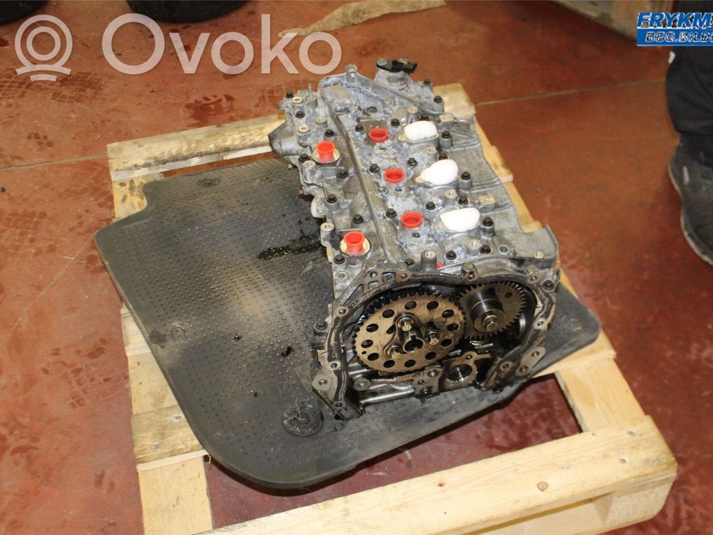 Głowica silnika   A6220102300,A622010230080