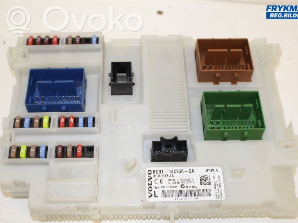 Volvo V60 Fuse module 