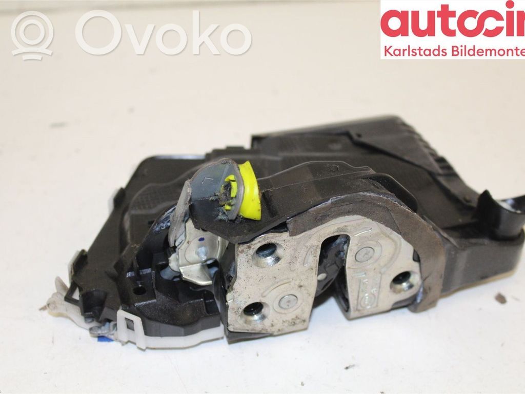 Etuoven lukko   L8811120F2,L8811120F2
