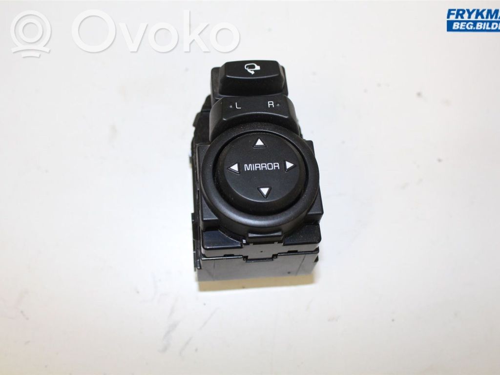 KIA Stonic Wing mirror switch 