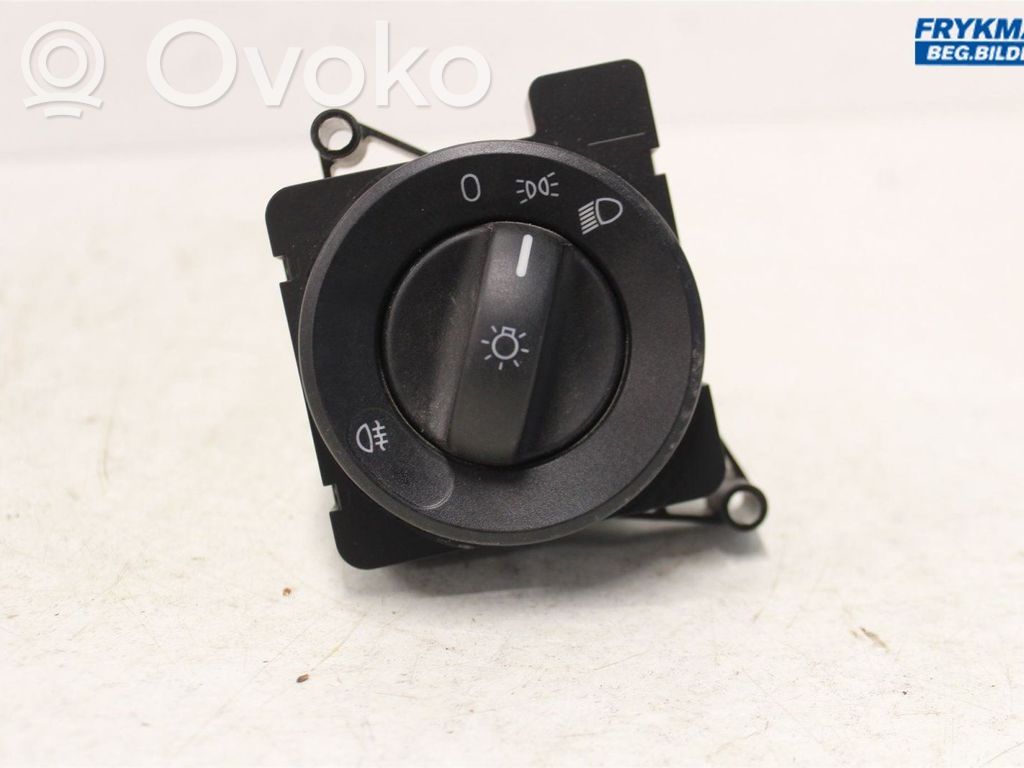 Volkswagen Crafter Light switch 