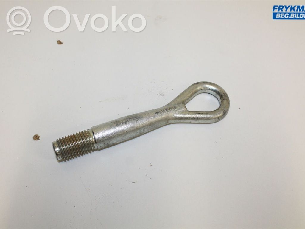 Nissan Qashqai Петля вытягивания 