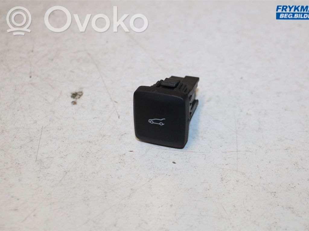 Ford Mondeo MK V Tailgate/boot open switch button 