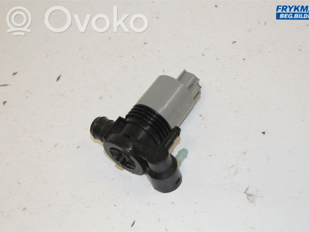 Toyota Auris E180 Windscreen/windshield washer pump 