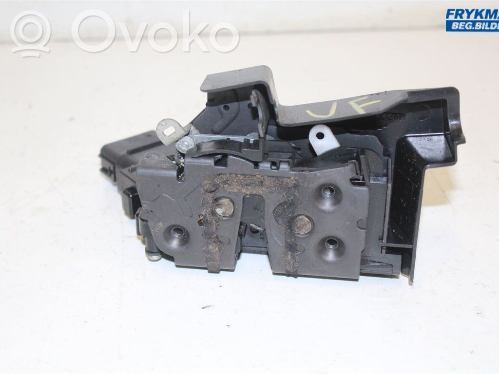 Ford Focus C-MAX Priekšpusē slēdzene 