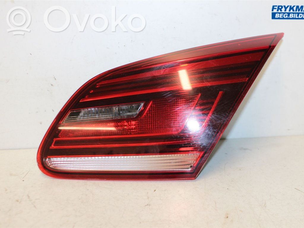 Volkswagen PASSAT CC Lampy tylnej klapy bagażnika 