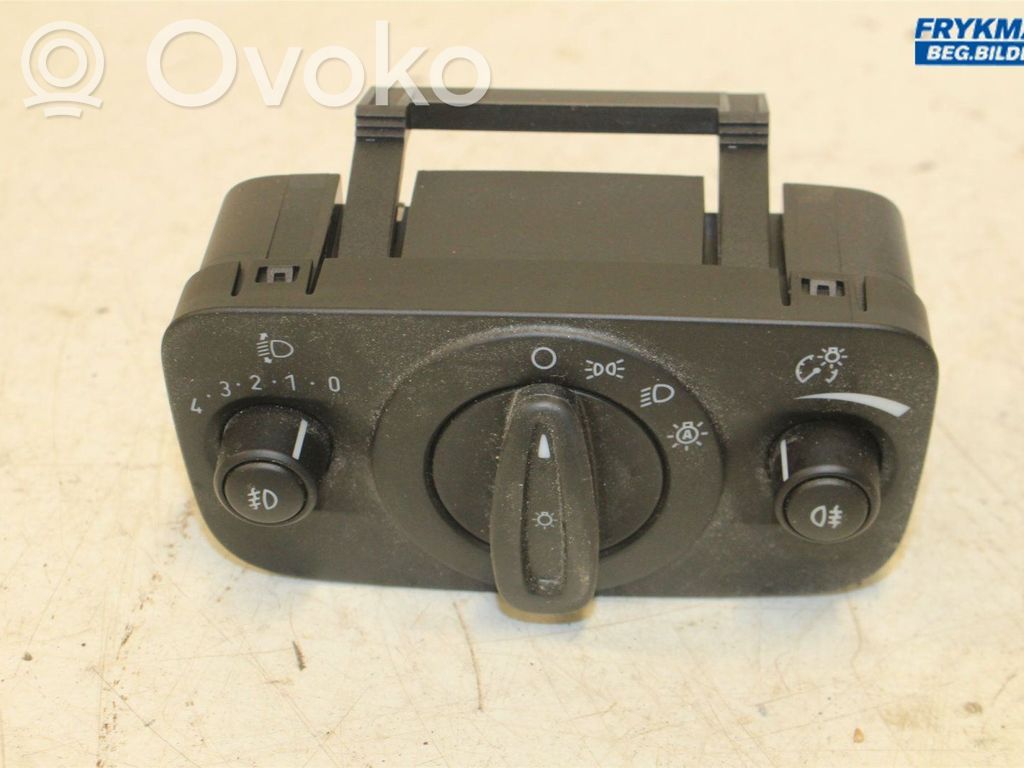 Ford C-MAX II Light switch 