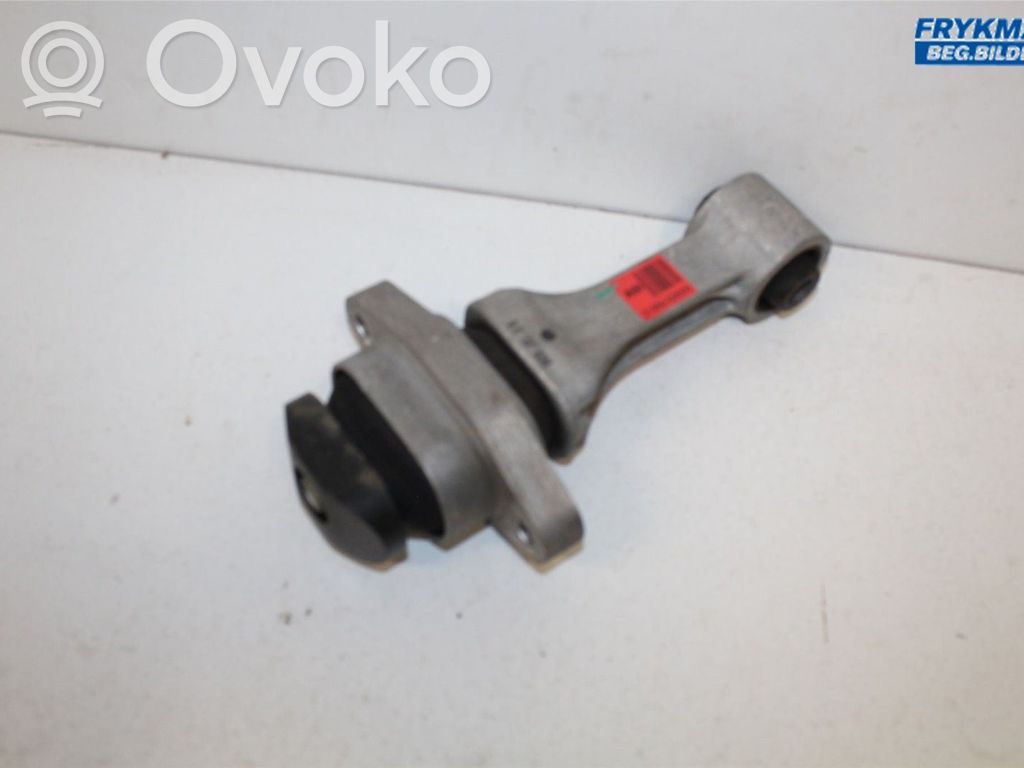 Engine mounting bracket   21950G2000,21950G2000,21950G2000