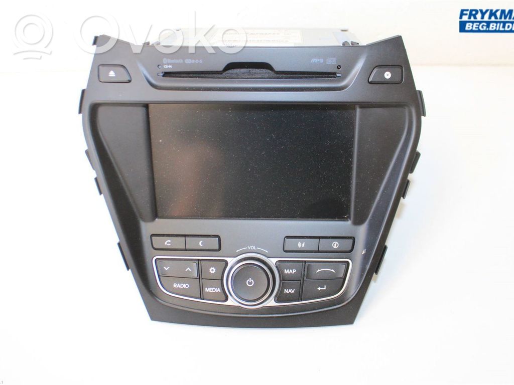Hyundai Santa Fe GPS navigation control unit/module 
