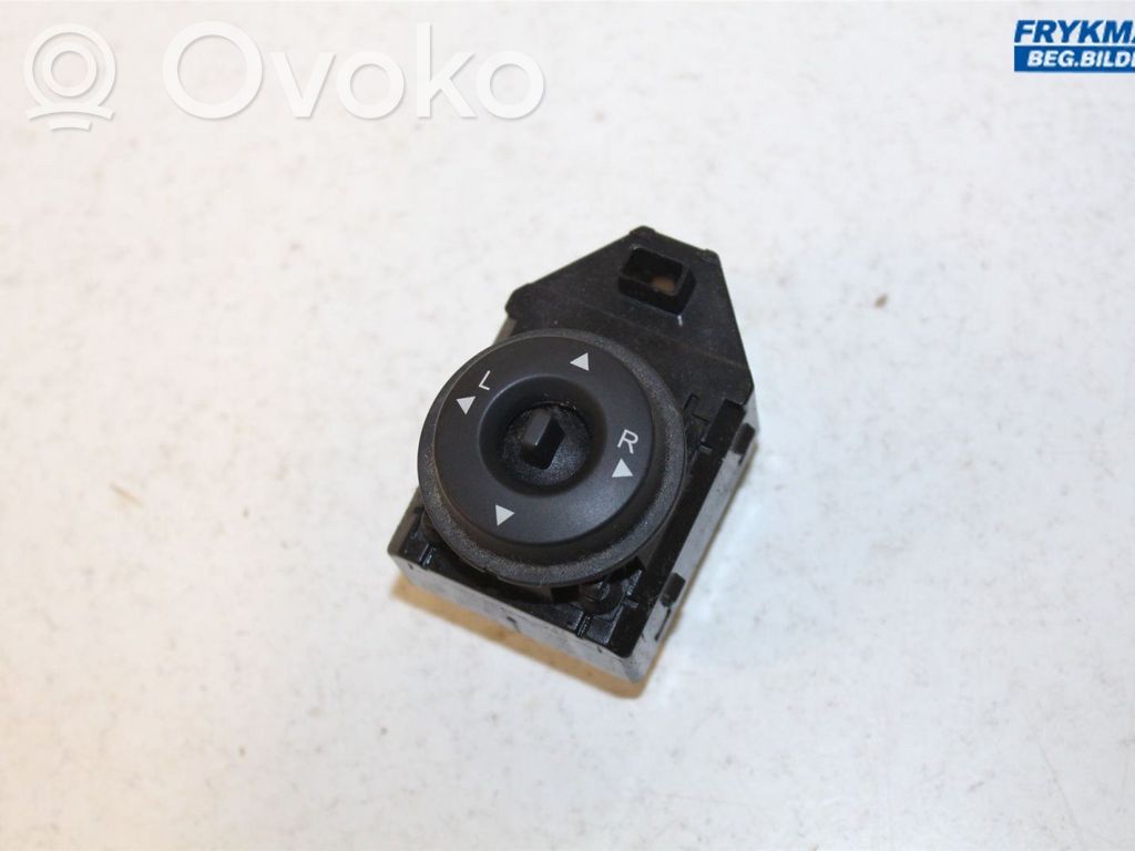 KIA Ceed Wing mirror switch 