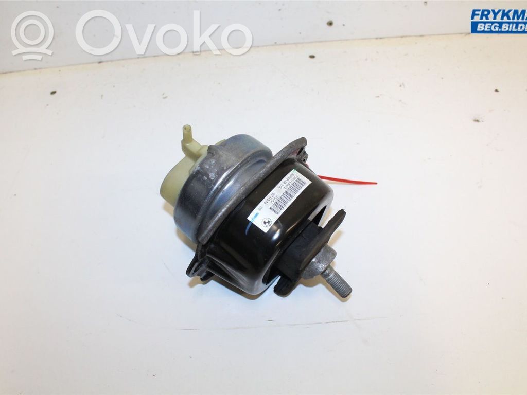 BMW X5 F15 Engine mounting bracket 
