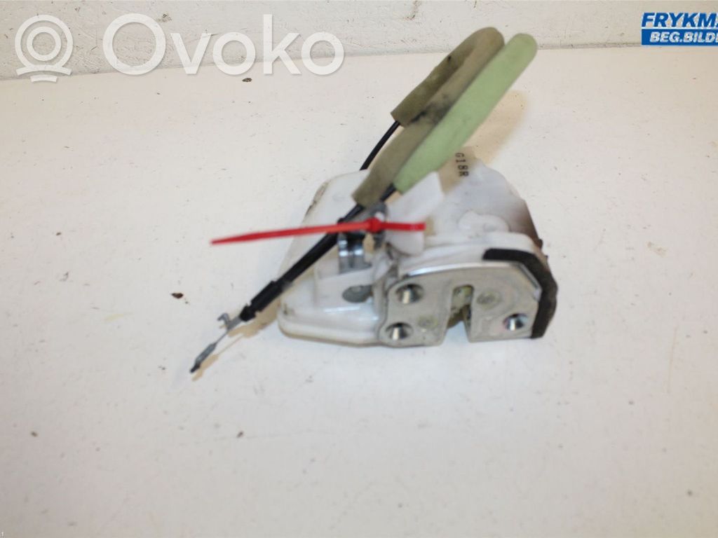 Mazda 3 II Rear door lock 