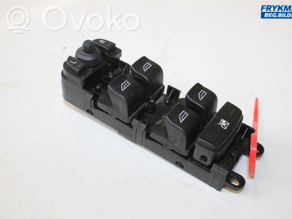 Electric window control switch   30773382,30773382,30773382
