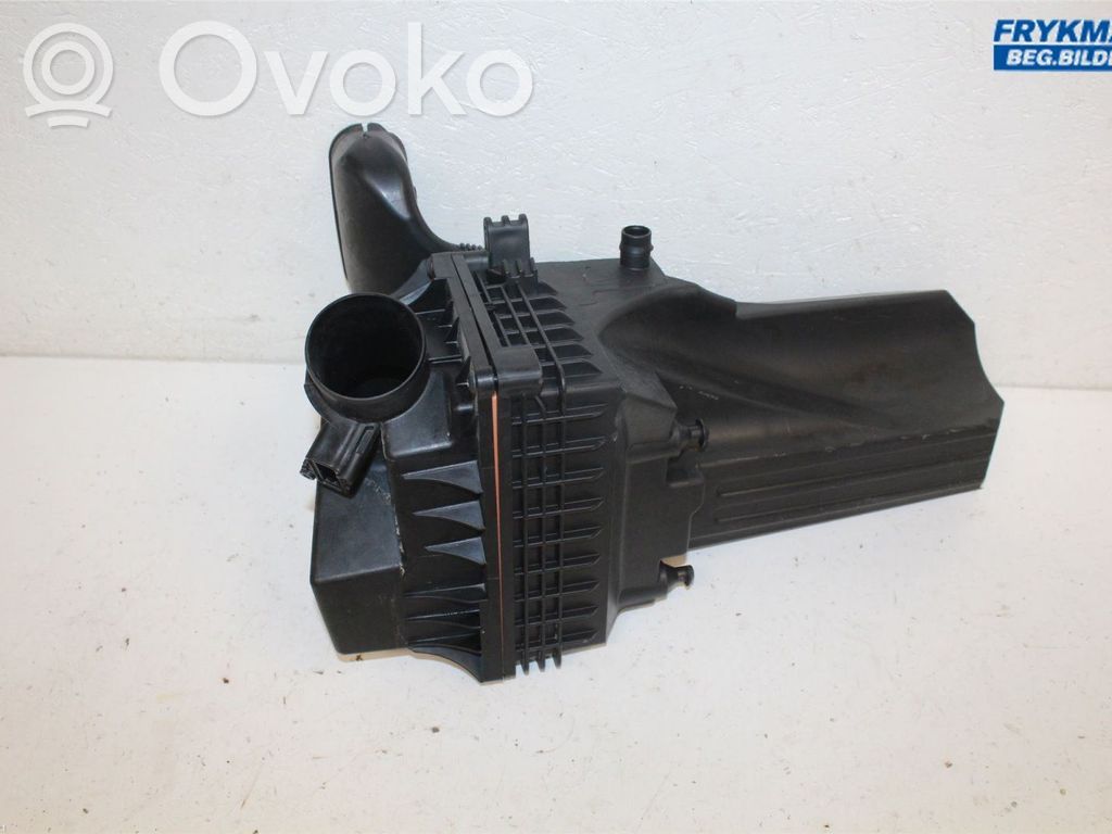 Ford Fiesta Air filter box 