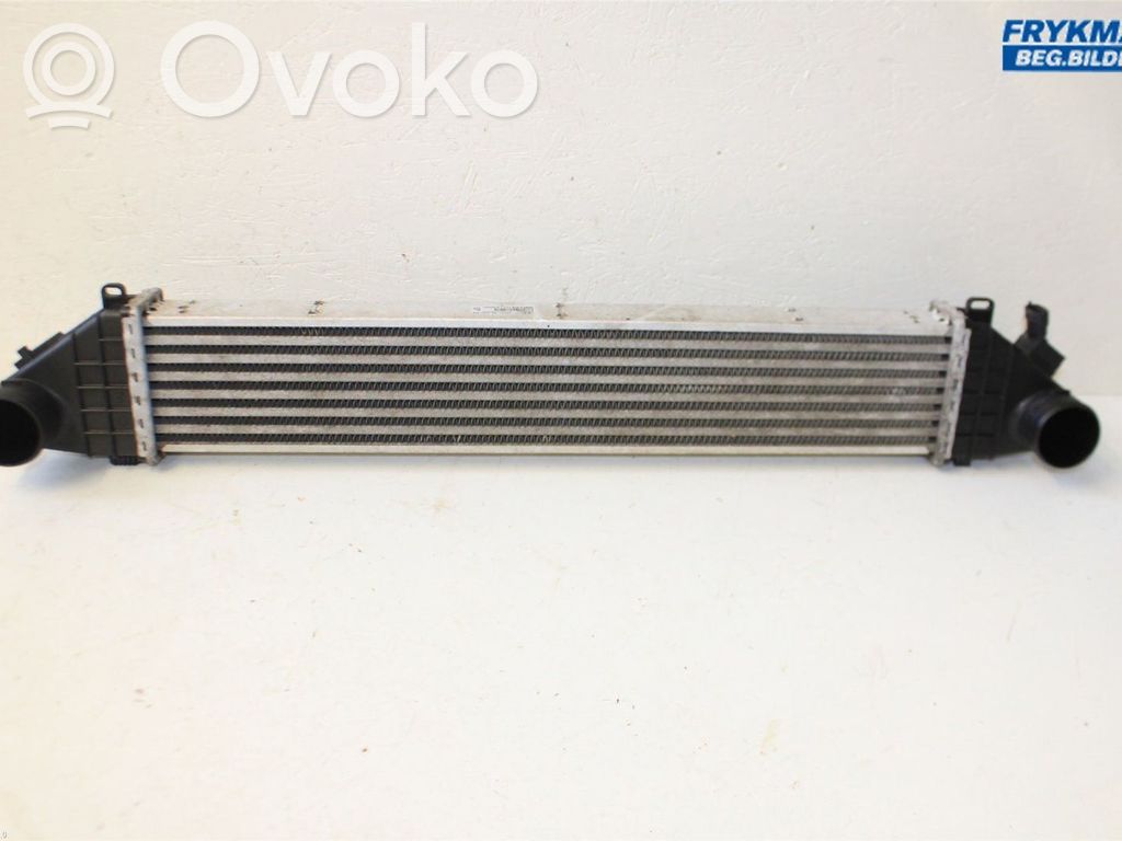 Volvo C70 Interkūlerio radiatorius 