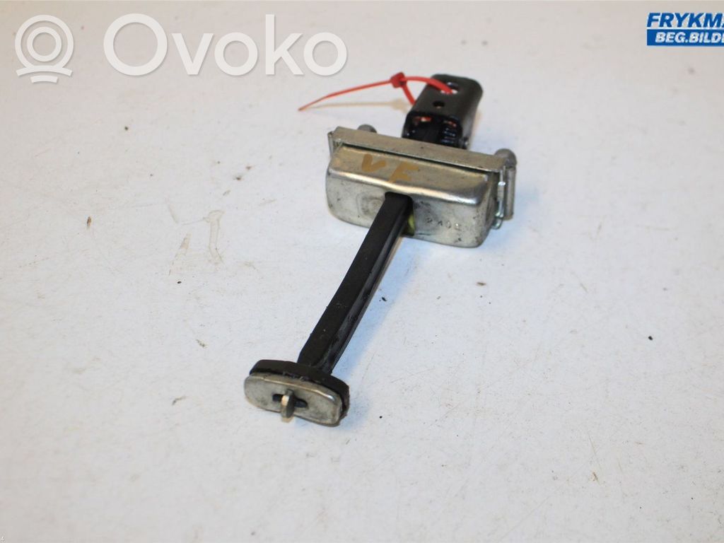 Ford Focus Etuoven pidätin 