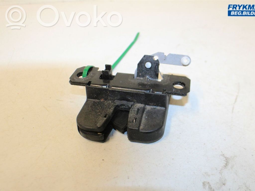 Volkswagen Caddy Zamek drzwi tylnych 