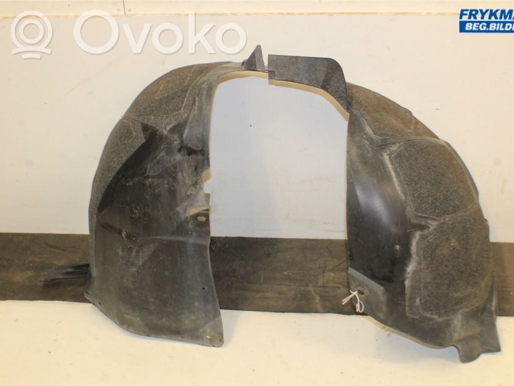 Opel Astra J Nadkole przednie 