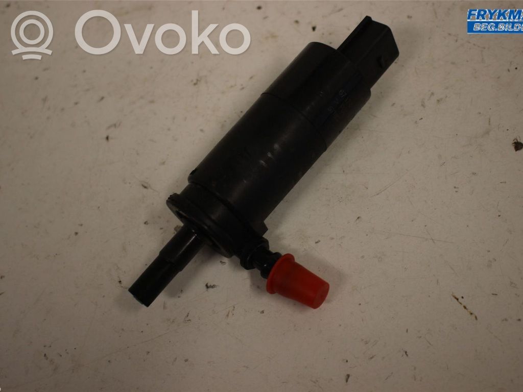 Headlight washer pump   67128377430,67126973097,67126973097