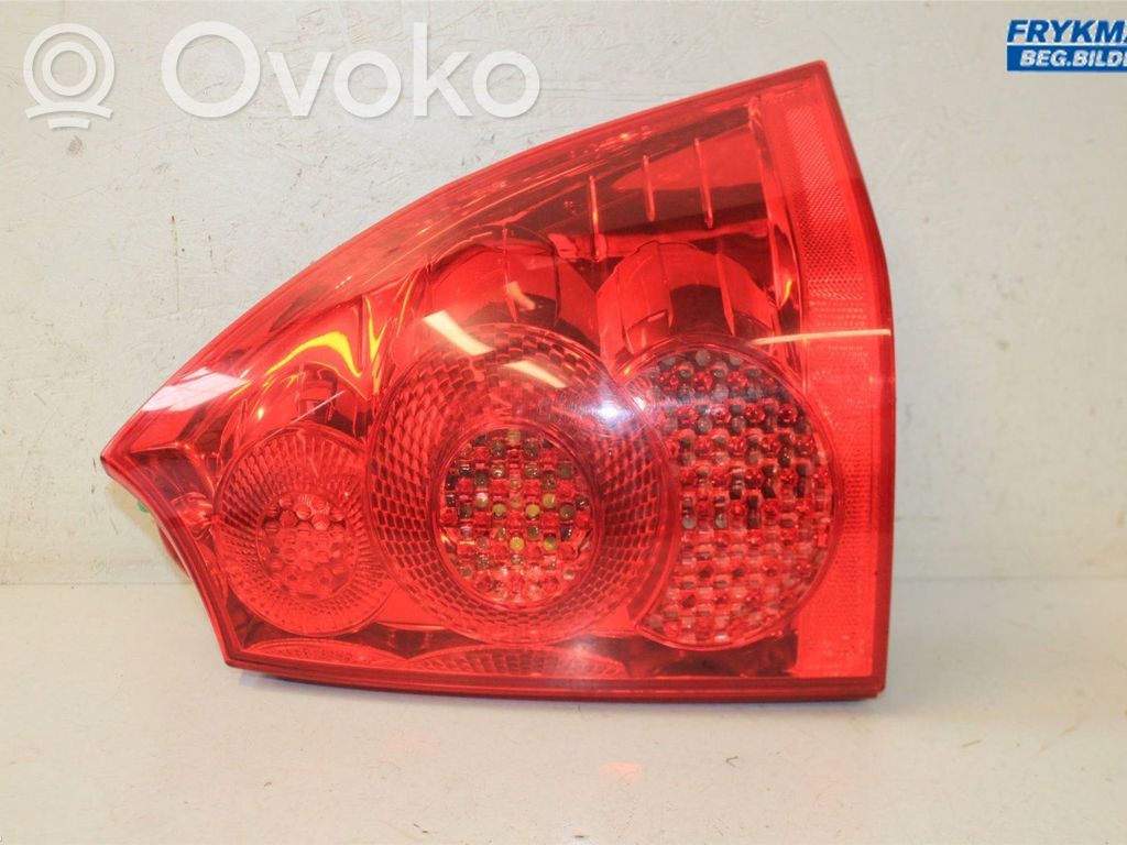 Peugeot 307 Aizmugurējais lukturis virsbūvē 