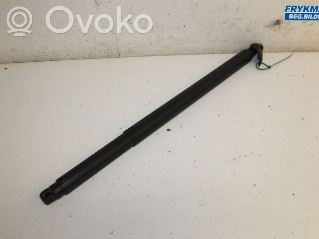 KIA Ceed Tailgate strut 