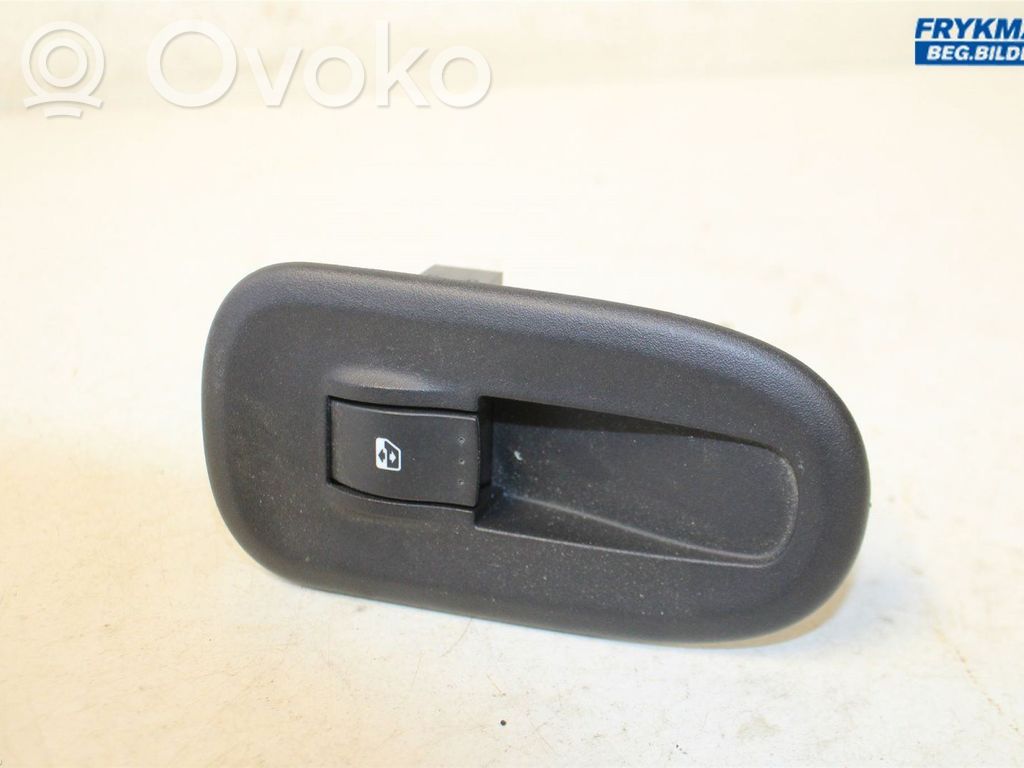 Renault Master III Electric window control switch 