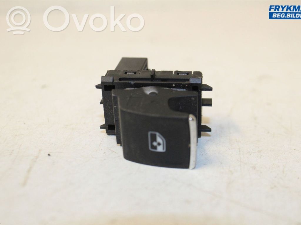 Skoda Karoq Electric window control switch 