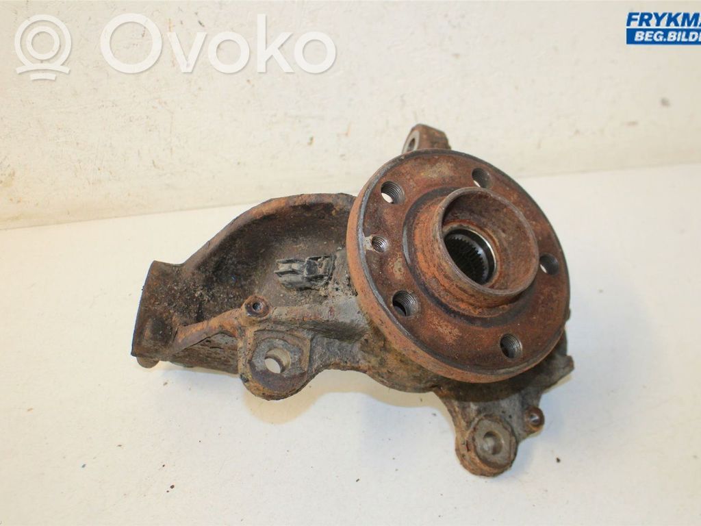 Volvo V70 Priekinis kelmas 