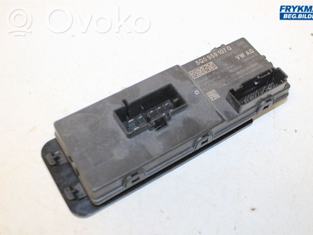 Volkswagen PASSAT B8 Tailgate/trunk control unit/module 