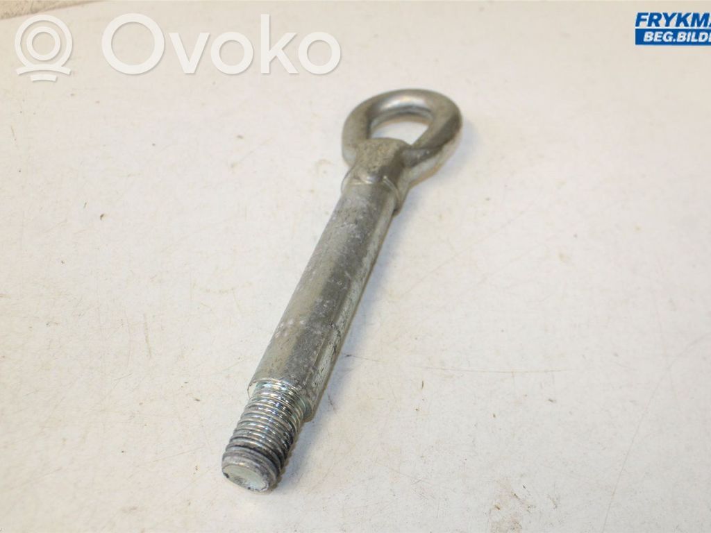 Opel Astra K Anillo de remolque 