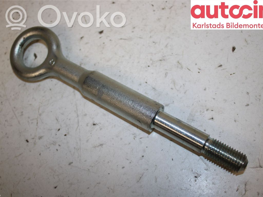 Volvo V70 Towing hook eye 