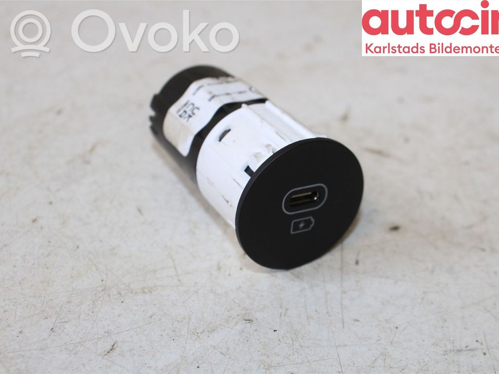 KIA Ceed USB jungtis 