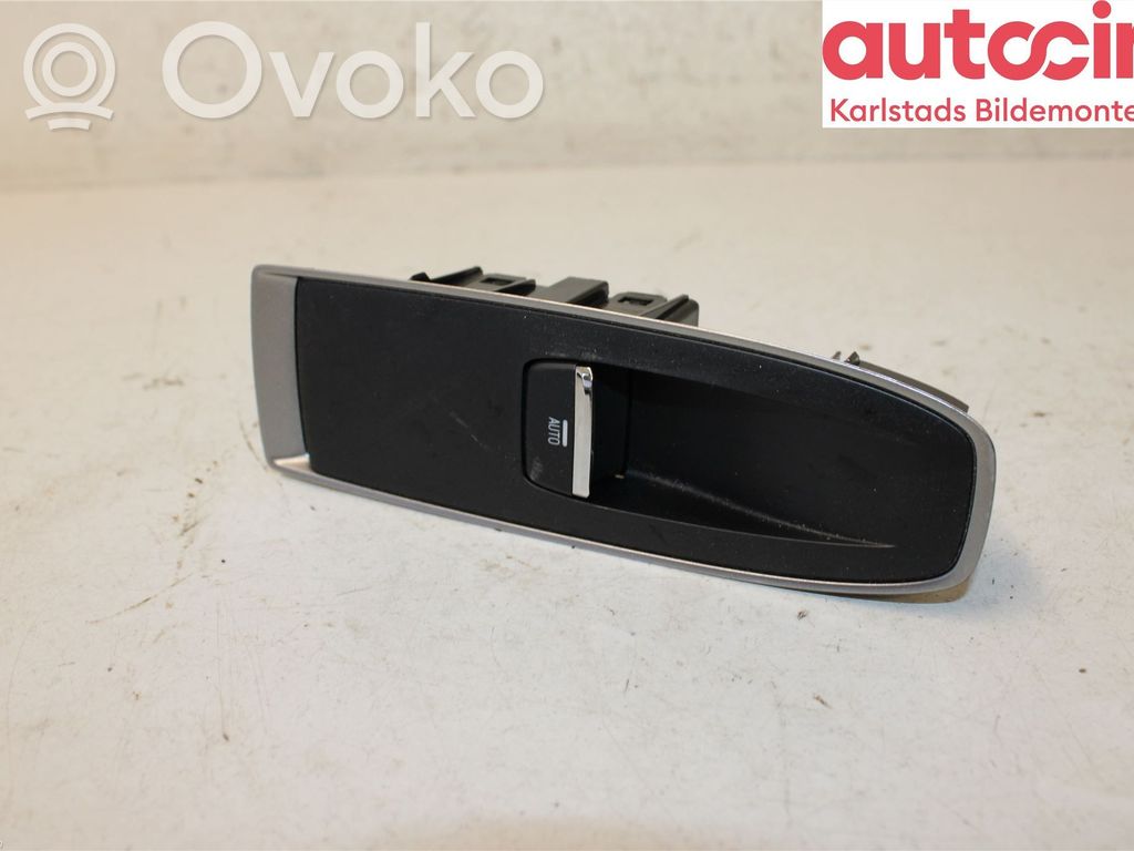 Subaru Outback (BT) Electric window control switch 