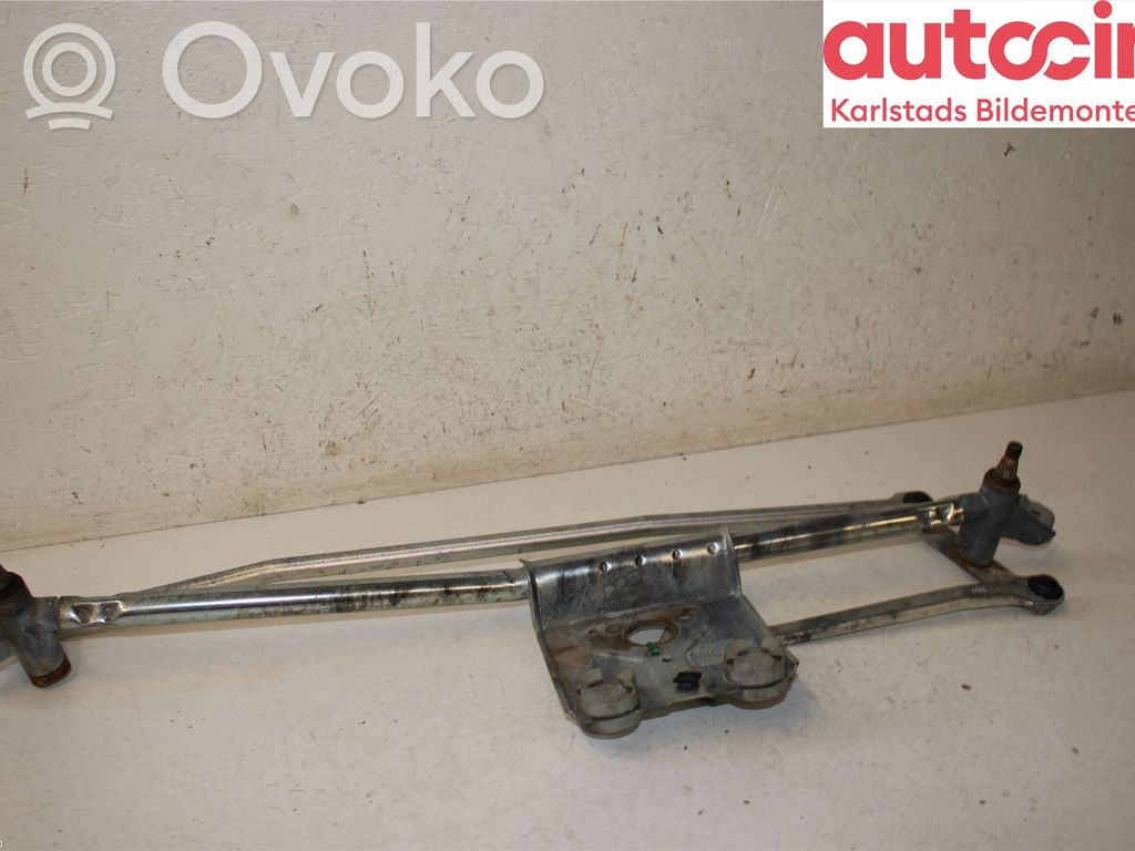 Saab 9-5 Front wiper linkage 